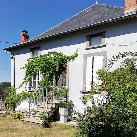 Chambre D'Hote Equestre Au Petit Bonheur Chateldon Buitenkant foto