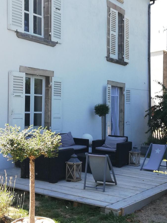 Chambre D'Hote Equestre Au Petit Bonheur Chateldon Buitenkant foto
