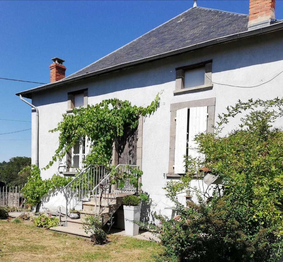 Chambre D'Hote Equestre Au Petit Bonheur Chateldon Buitenkant foto