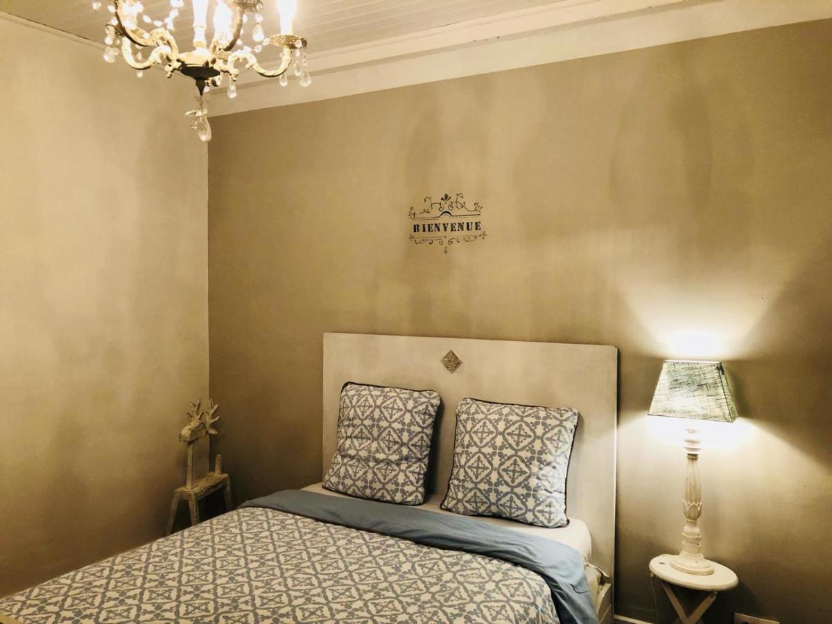Chambre D'Hote Equestre Au Petit Bonheur Chateldon Buitenkant foto