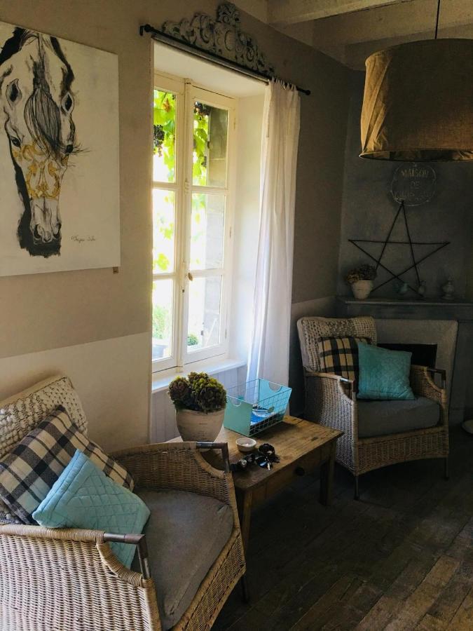 Chambre D'Hote Equestre Au Petit Bonheur Chateldon Buitenkant foto