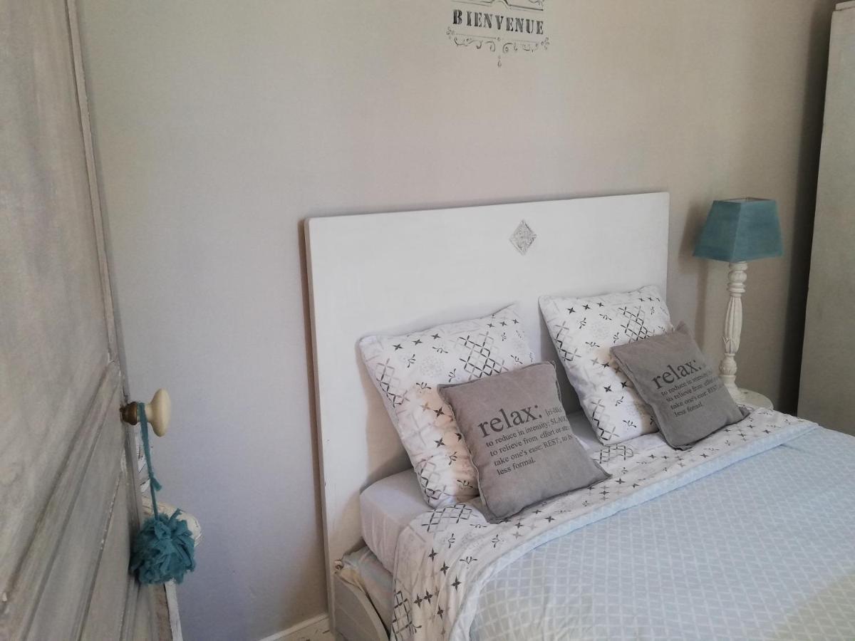 Chambre D'Hote Equestre Au Petit Bonheur Chateldon Buitenkant foto
